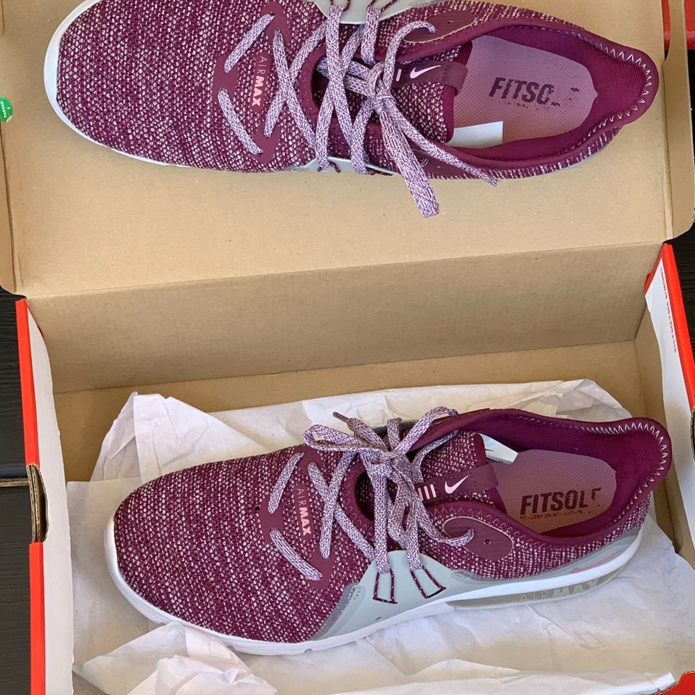Women’s air max Sz 10.5